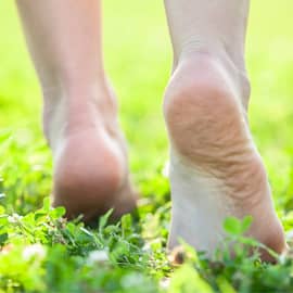benefits and downsides of walking barefoot